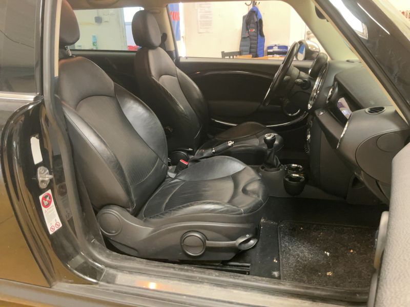 MINI Cooper D 2011 – снимка 16