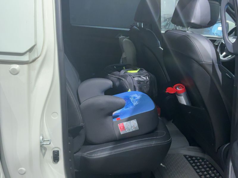 KGM Musso Grand 2.2 e-Xdi Style AWD 2025 – снимка 19