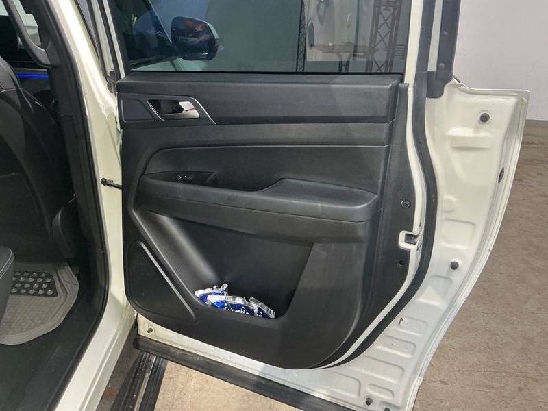 KGM Musso Grand 2.2 e-Xdi Style AWD 2025 – снимка 42