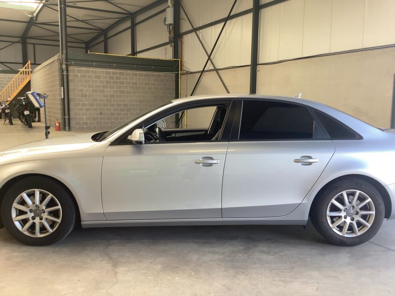 Audi A4 2.0 TDI ultra Attraction 2015 – снимка 4