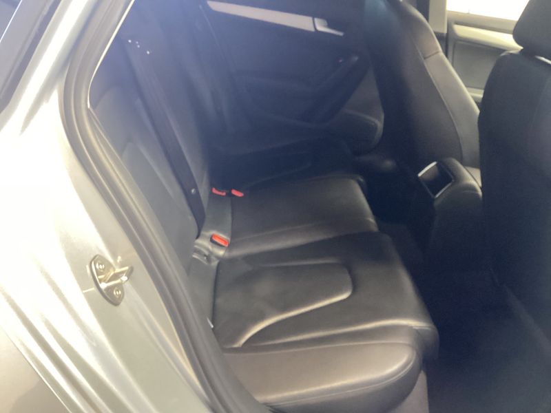 Audi A4 2.0 TDI ultra Attraction 2015 – снимка 30