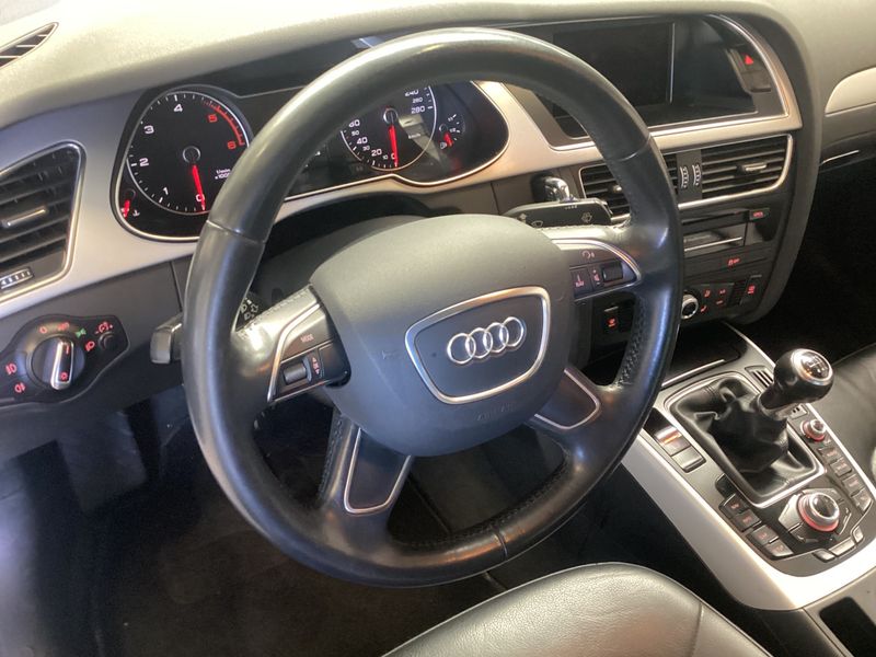 Audi A4 2.0 TDI ultra Attraction 2015 – снимка 23
