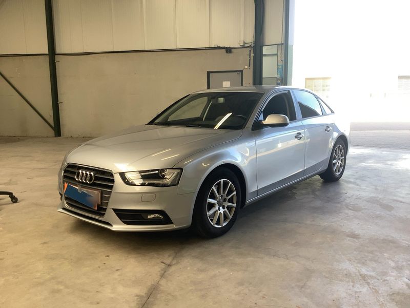 Audi A4 2.0 TDI ultra Attraction 2015