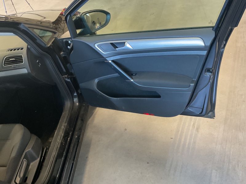 Volkswagen Golf VII 1.6 TDI Comfortline BlueMotion Tech 2016 – снимка 26