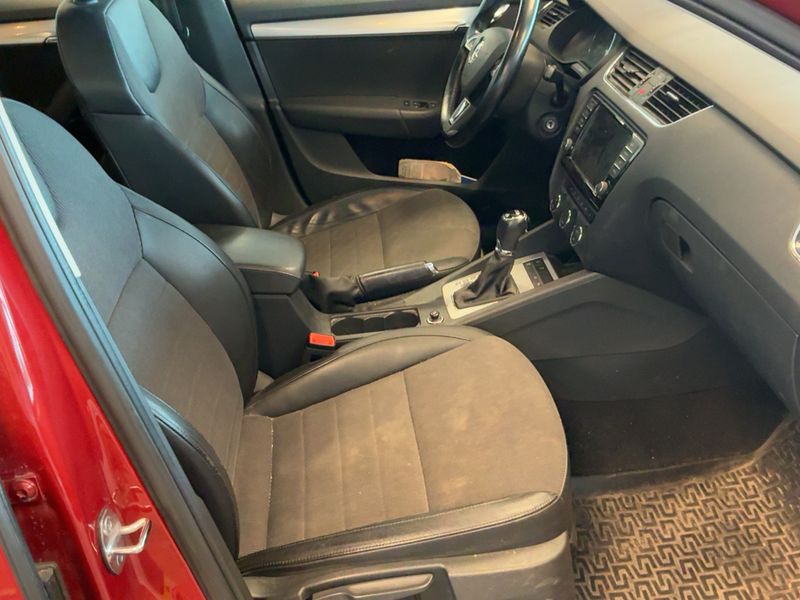 Skoda Octavia 2.0 TDI Elegance 2014 – снимка 17