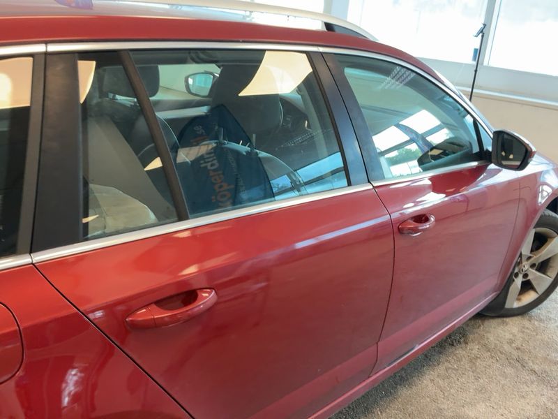 Skoda Octavia 2.0 TDI Elegance 2014 – снимка 10