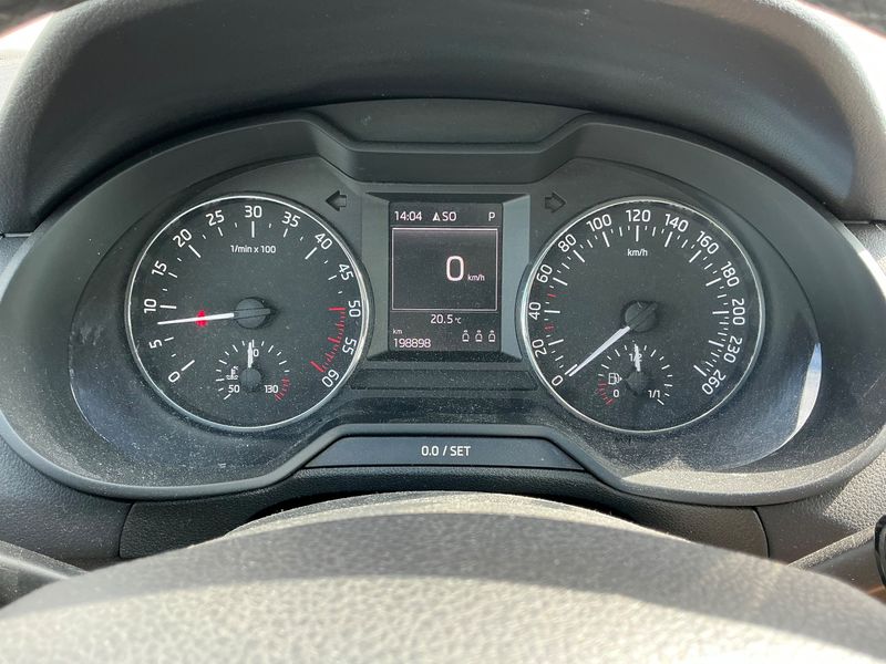 Skoda Octavia 2.0 TDI Elegance 2014 – снимка 19