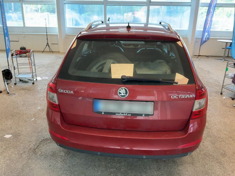 Skoda Octavia 2.0 TDI Elegance 2014 – снимка 7