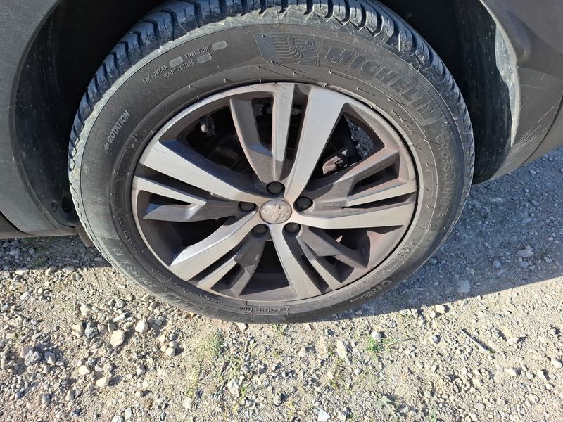 Peugeot 3008 1.2 PureTech Allure Pack 2021 – снимка 37