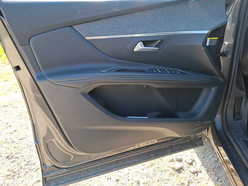 Peugeot 3008 1.2 PureTech Allure Pack 2021 – снимка 71