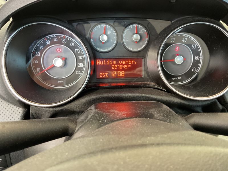 Fiat Punto Evo 1.3 JTD Dynamic 2011 – снимка 4