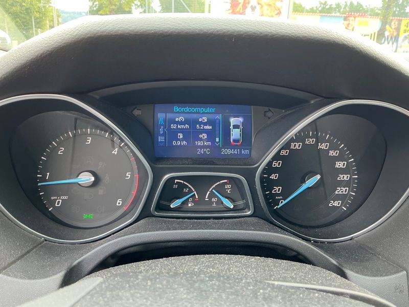 Ford Focus 1.6 TDCi Titanium 2011 – снимка 4