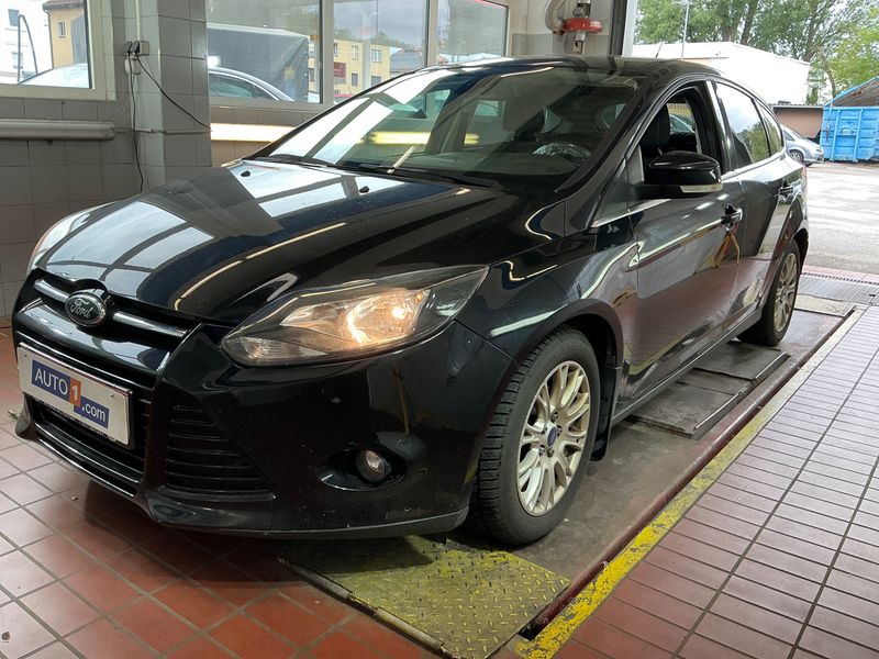 Ford Focus 1.6 TDCi Titanium 2011 – снимка 1