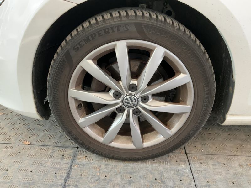 Volkswagen Golf VII 1.4 TSI Highline BlueMotion Tech 2013 – снимка 3
