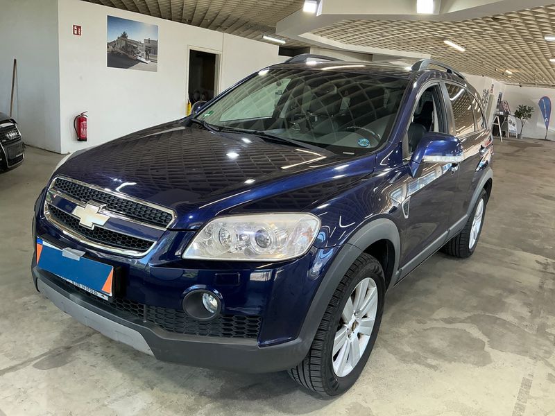 Chevrolet Captiva 3.2 LT 4WD 2009 – снимка 1