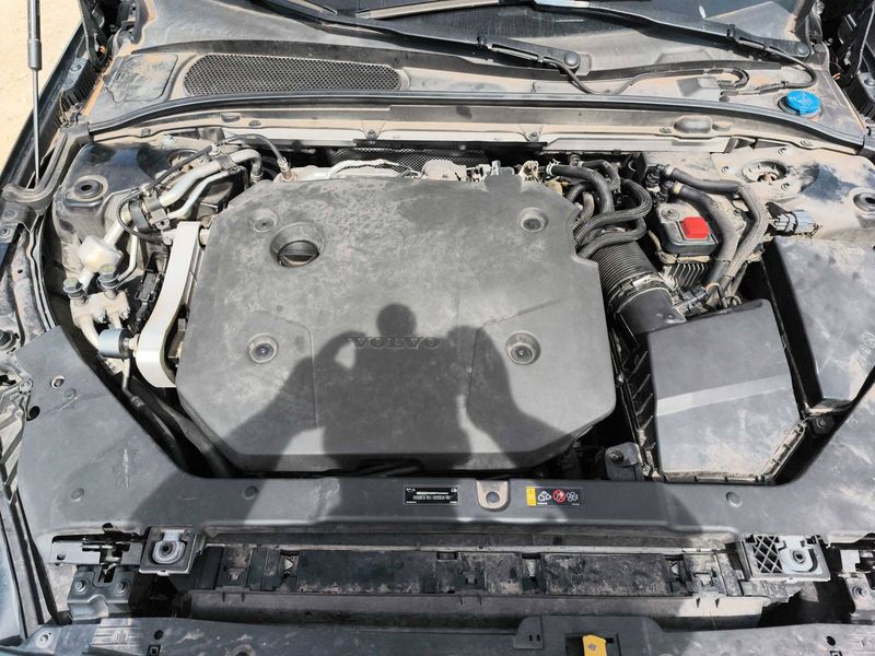 Volvo V60 2.0 B4 Mild-Hybrid Momentum 2021 – снимка 8