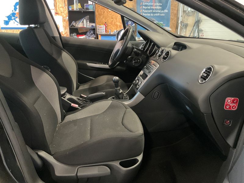 Peugeot 308 1.6 Active 2012 – снимка 3