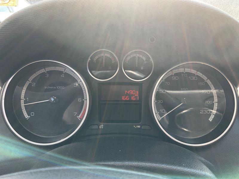 Peugeot 308 1.6 Active 2012 – снимка 4