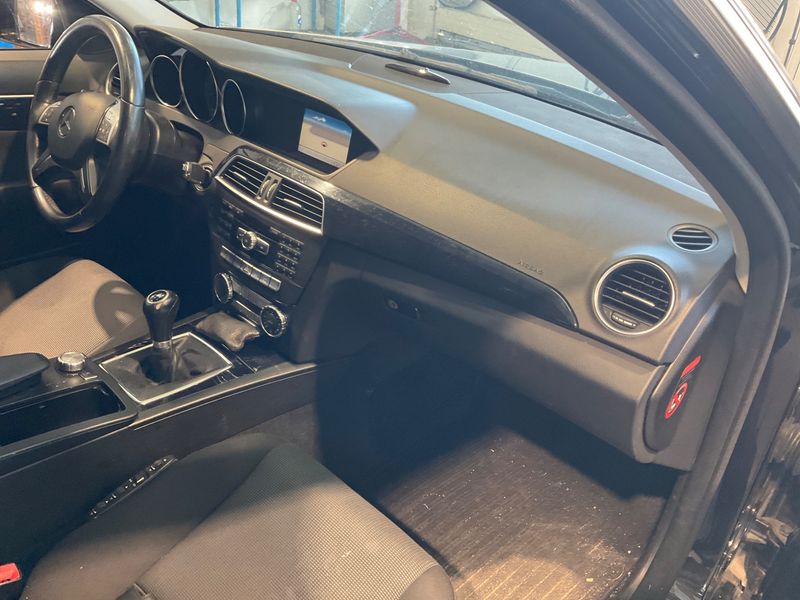 Mercedes-Benz C-Klasse C 200 CDI T BlueEfficiency Classic 2012 – снимка 25