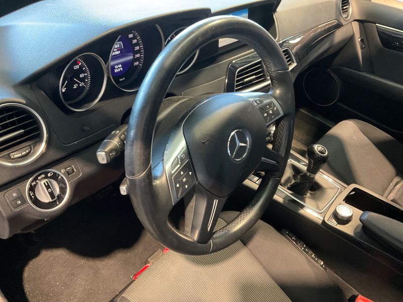Mercedes-Benz C-Klasse C 200 CDI T BlueEfficiency Classic 2012 – снимка 36
