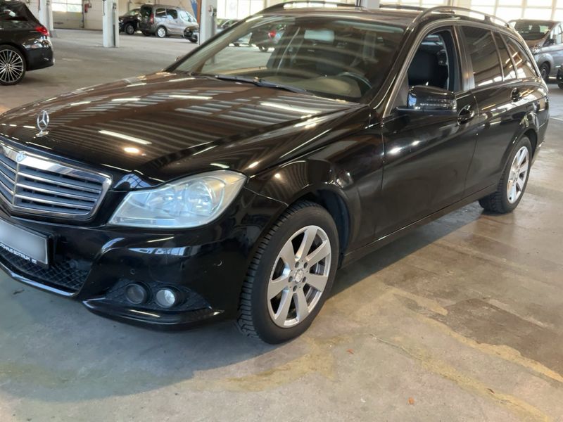 Mercedes-Benz C-Klasse C 200 CDI T BlueEfficiency Classic 2012 – снимка 2