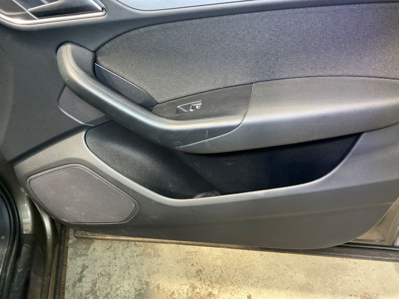 Audi Q3 1.4 TFSI ACT 2016 – снимка 28