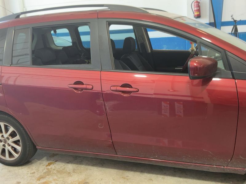 Mazda 5 2.0 Turbodiesel 110 CD TX 2010 – снимка 10