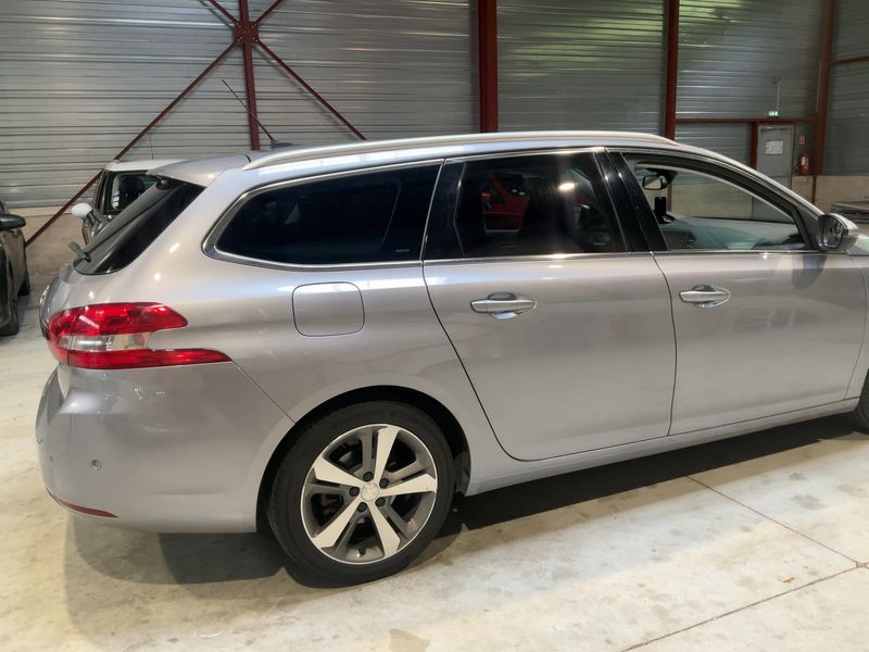 Peugeot 308 1.2 PureTech Tech Edition 2019 – снимка 8