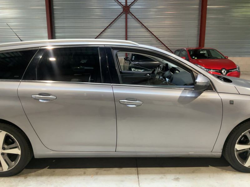 Peugeot 308 1.2 PureTech Tech Edition 2019 – снимка 10