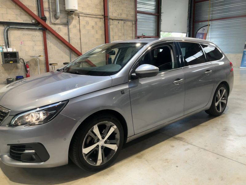 Peugeot 308 1.2 PureTech Tech Edition 2019 – снимка 2