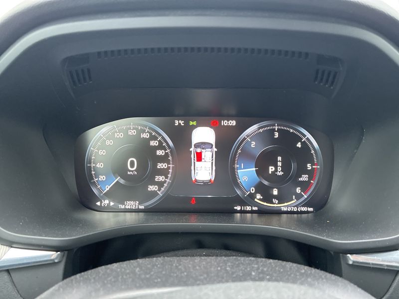 Volvo XC60 2.0 B4 Diesel Mild-Hybrid R Design AWD 2020 – снимка 12