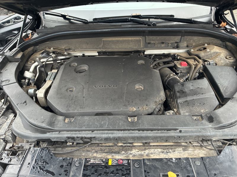 Volvo XC60 2.0 B4 Diesel Mild-Hybrid R Design AWD 2020 – снимка 8