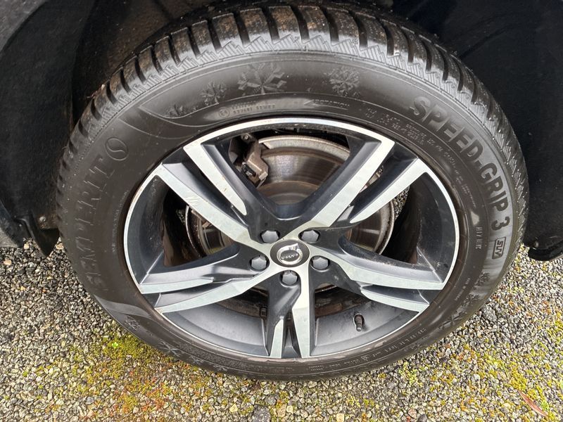 Volvo XC60 2.0 B4 Diesel Mild-Hybrid R Design AWD 2020 – снимка 27