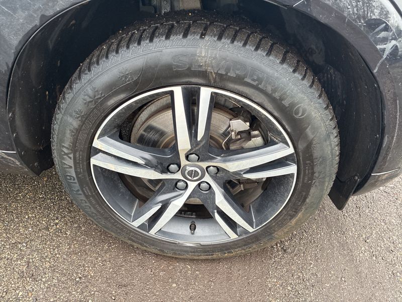 Volvo XC60 2.0 B4 Diesel Mild-Hybrid R Design AWD 2020 – снимка 19