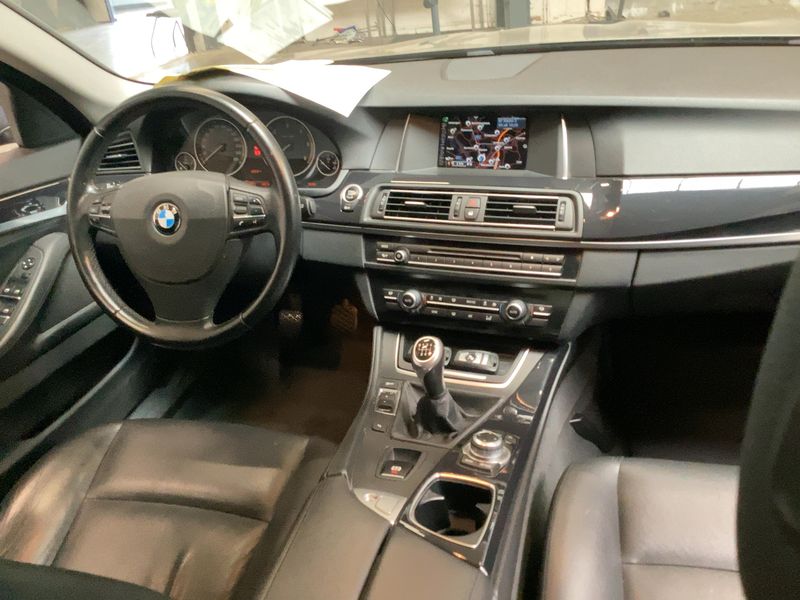 BMW 5er 518d 2014 – снимка 18