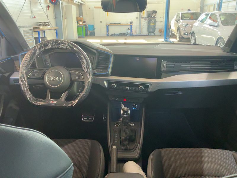 Audi A1 Sportback 35 TFSI S line 2022 – снимка 18
