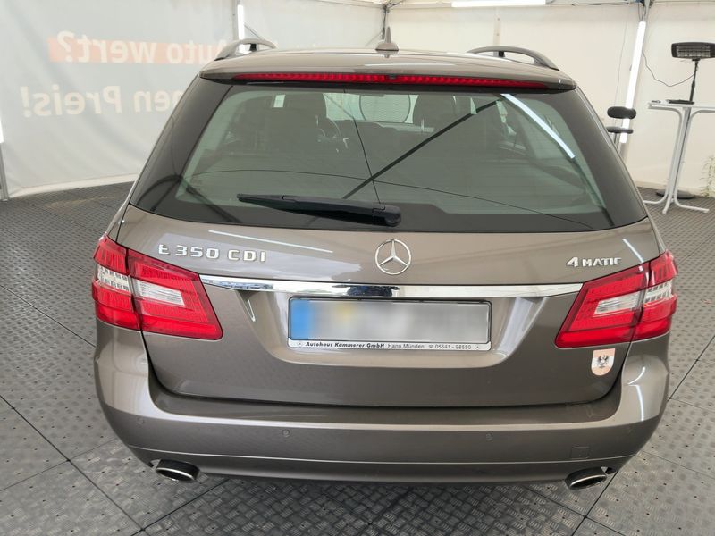 Mercedes-Benz E-Klasse E 350 CDI T 4Matic 2011 – снимка 7