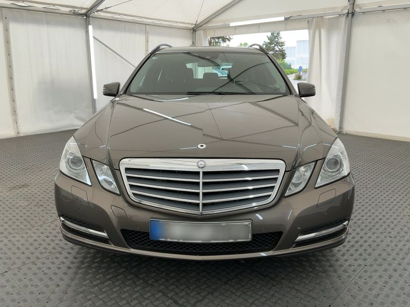 Mercedes-Benz E-Klasse E 350 CDI T 4Matic 2011 – снимка 14