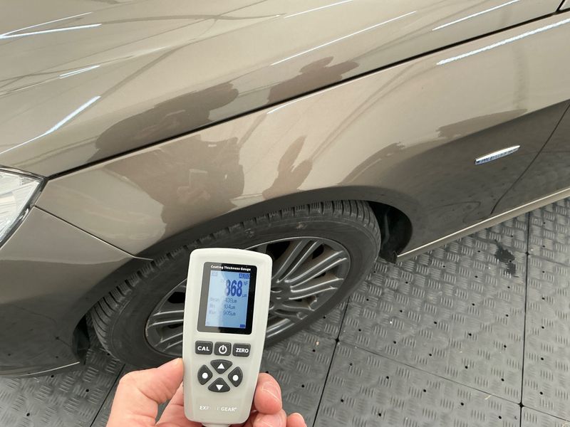 Mercedes-Benz E-Klasse E 350 CDI T 4Matic 2011 – снимка 23