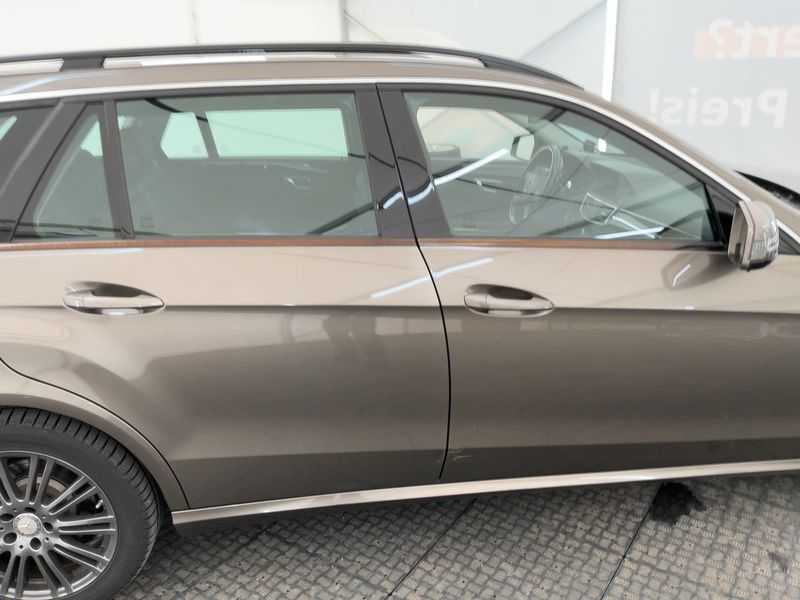 Mercedes-Benz E-Klasse E 350 CDI T 4Matic 2011 – снимка 10