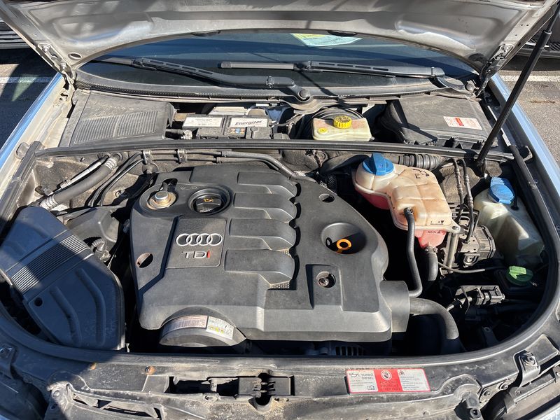 Audi A4 1.9 TDI 2004 – снимка 8