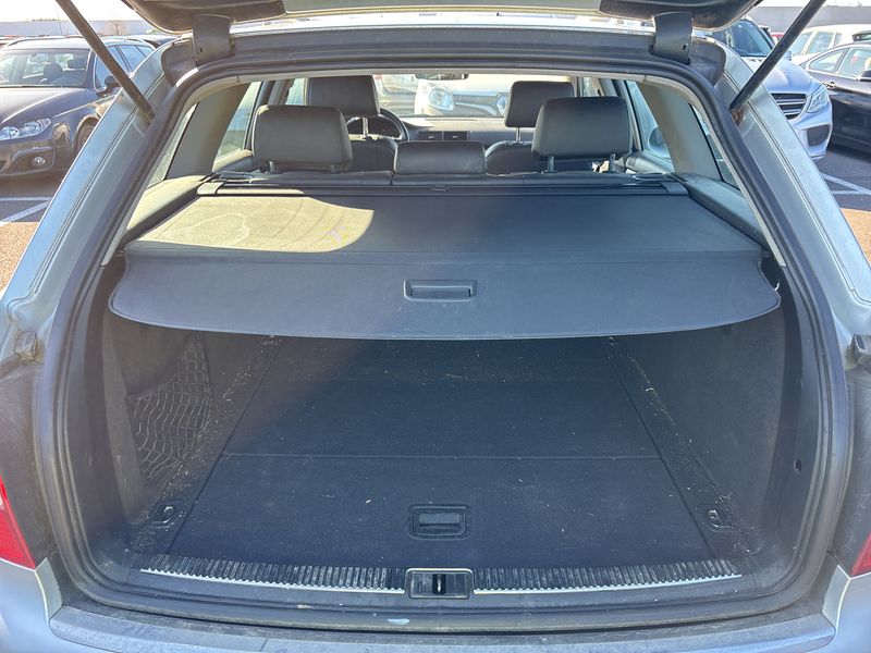 Audi A4 1.9 TDI 2004 – снимка 9