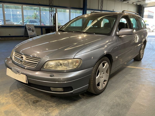 Opel Omega 2.6 V6 Sport Caravan 2001 – снимка 1