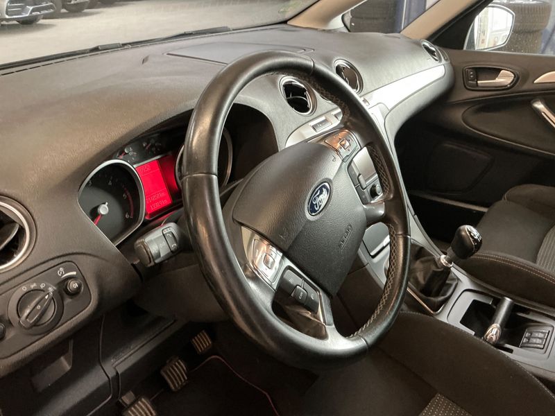 Ford S-Max 2.0 TDCi Business Edition 2014 – снимка 31