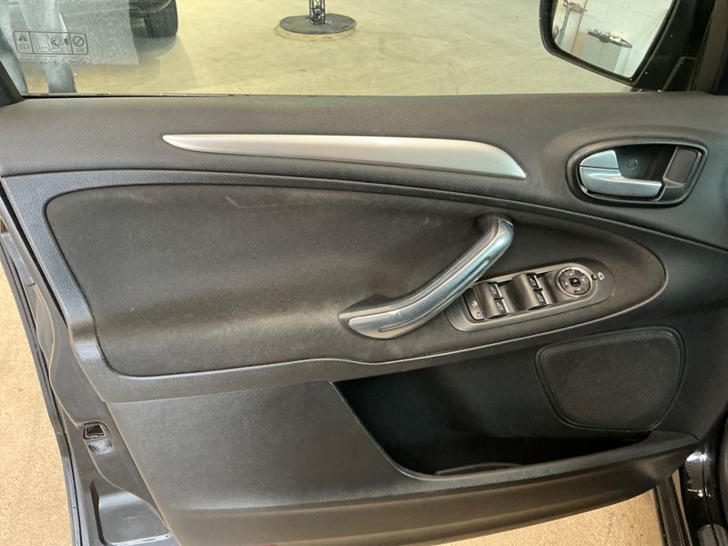 Ford S-Max 2.0 TDCi Business Edition 2014 – снимка 29