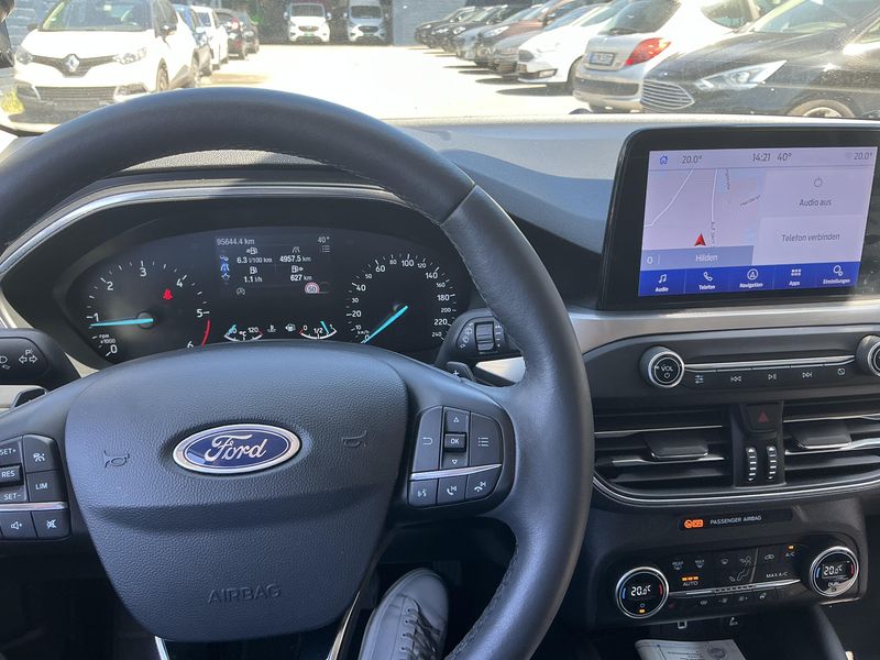 Ford Focus 2.0 TDCi EcoBlue Titanium 2019 – снимка 17