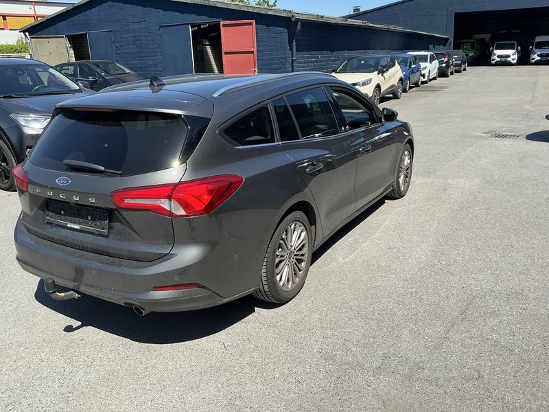 Ford Focus 2.0 TDCi EcoBlue Titanium 2019 – снимка 8