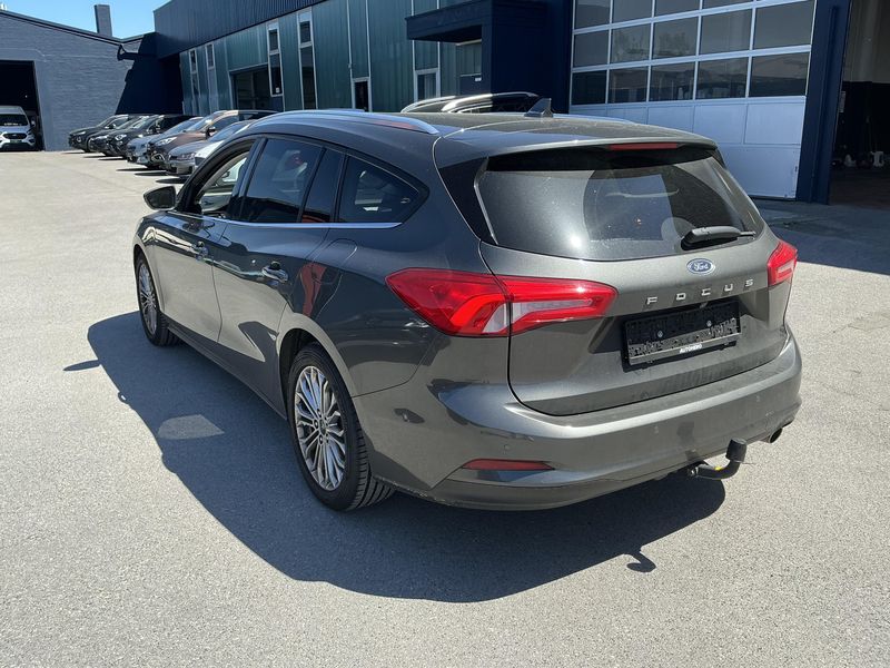 Ford Focus 2.0 TDCi EcoBlue Titanium 2019 – снимка 6