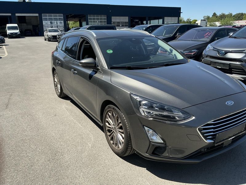 Ford Focus 2.0 TDCi EcoBlue Titanium 2019 – снимка 12