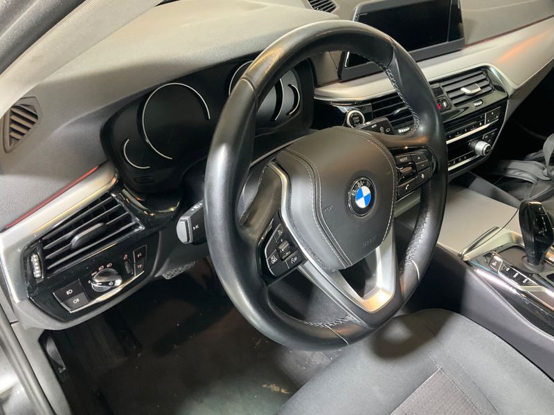 BMW 5er 520i 2019 – снимка 25